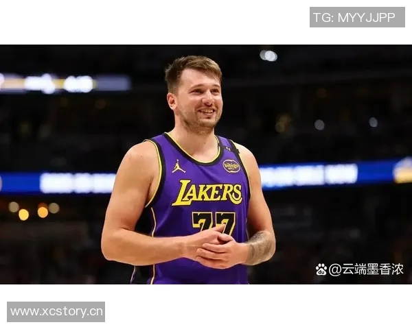 东契奇带领球队团建活动雷迪克表示积极反馈不断涌现 东契奇带领球队团建活动雷迪克表示积极反馈不断涌现