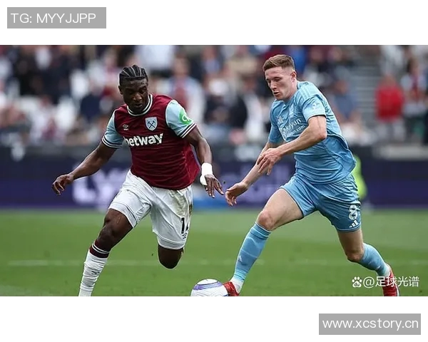 库杜斯赞扬特尔的坚持精神并强调进球对前锋自信心的重要性