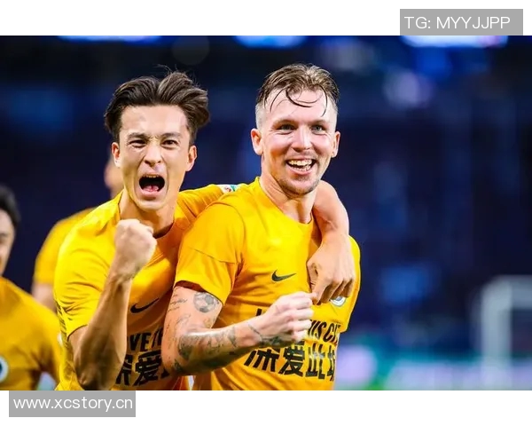 申花强势开局马纳法助攻路易斯破门球队2-0领先首尔